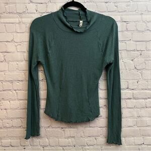 Intimately Free People Green Waffle Knit Mock Neck Long Sleeve Shirt Small